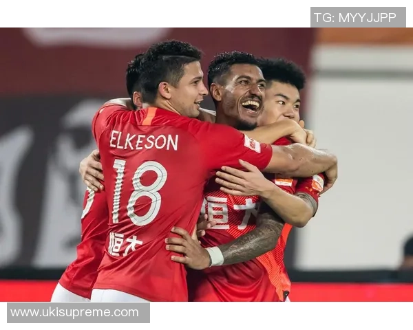 深圳足球队包夹战术解析及其对球队表现的影响 深圳足球队包夹战术解析及其对球队表现的影响