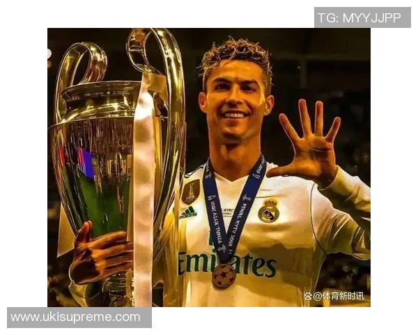 足球明星孩子心中的偶像梦想与成长之路探秘 足球明星孩子心中的偶像梦想与成长之路探秘